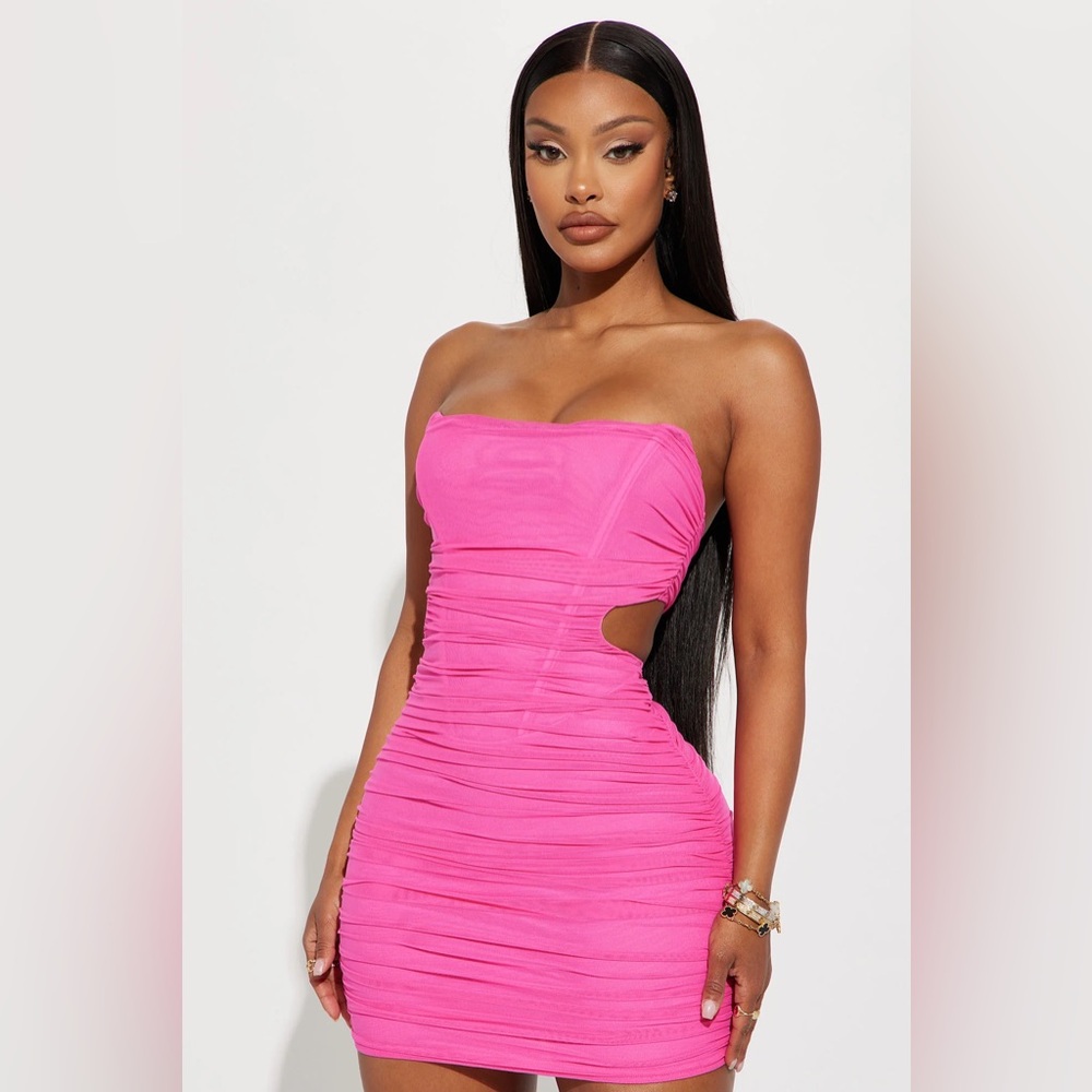🌸AMTIOUS hot pink mini dress ✨
